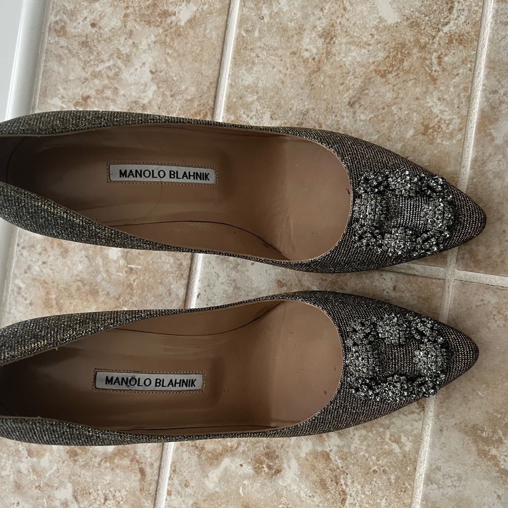 Size 41 IT Manalo Blahnik Hangisi